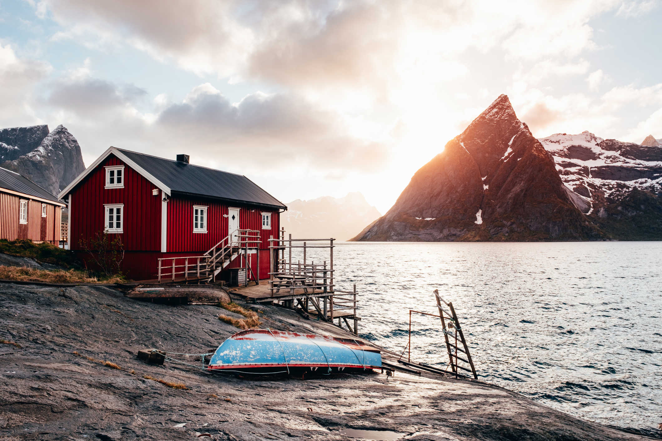 Reine cabin sunrise